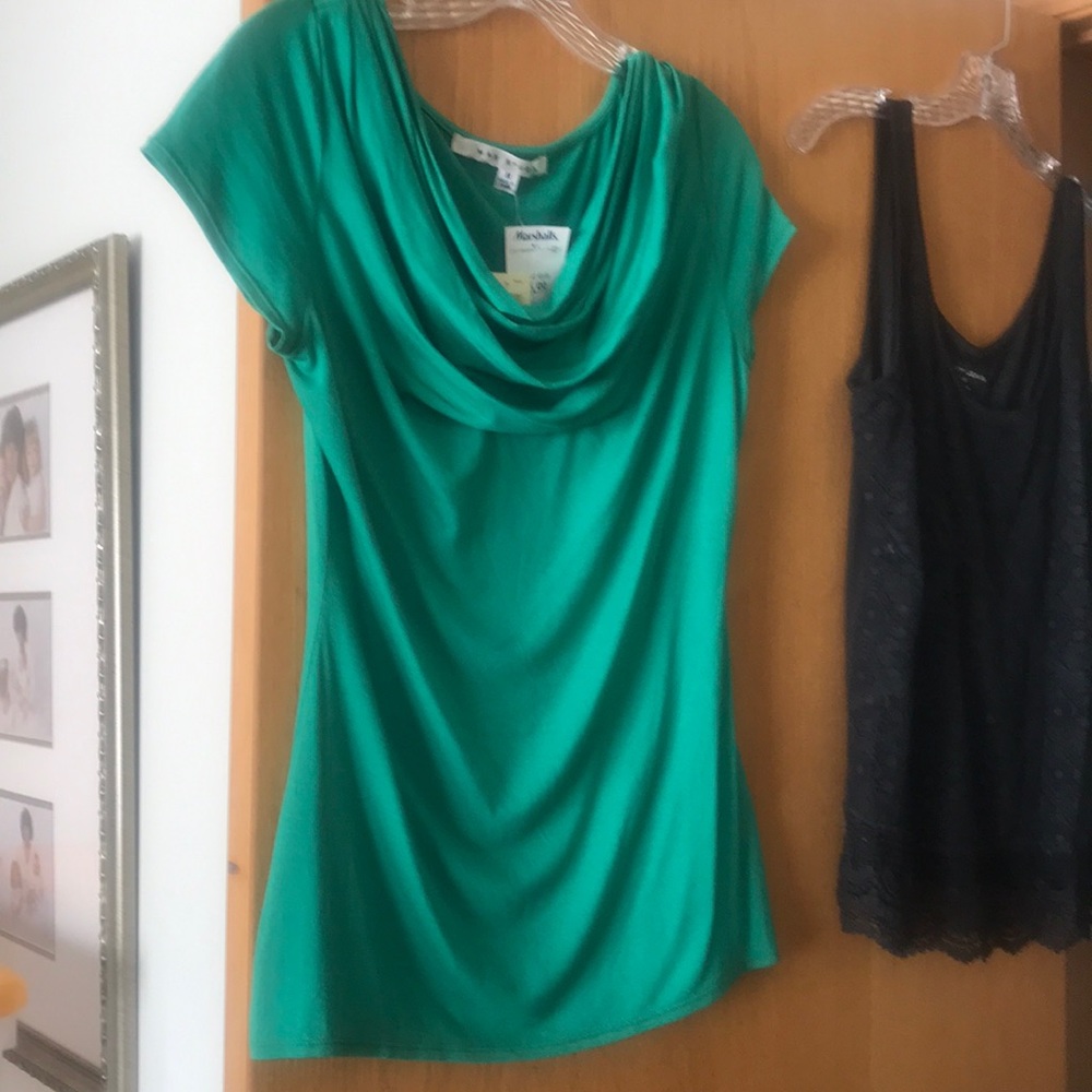 Short sleeve top